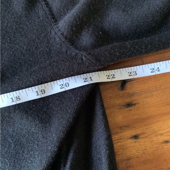 Cutter & Buck Atlanta Braves Insignia Merino Wool Blend Mens Sweater Sz XL - Picture 7 of 10